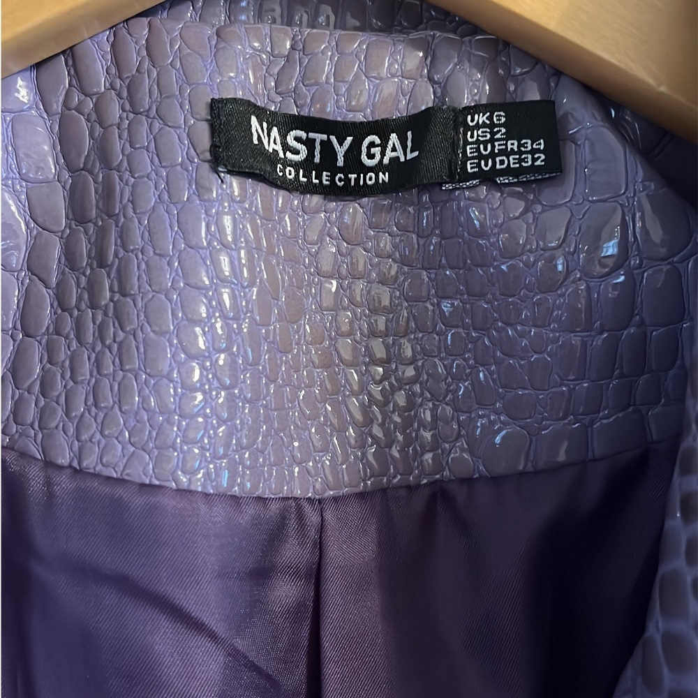 Women’s Nasty Gal Lavender Purple Faux Leather Jacket Size 2 - Picture 3 of 3
